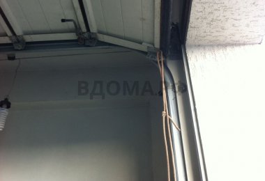 Секционные ворота на автомойке